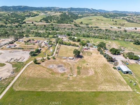 Tiny photo for 4220 N River Rd, Paso Robles, CA 93446 (MLS # NS26077555)