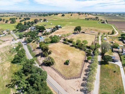 Tiny photo for 4220 N River Rd, Paso Robles, CA 93446 (MLS # NS26077555)