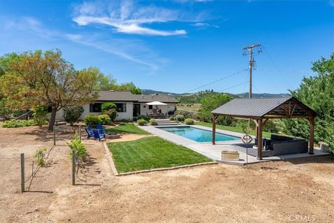 Tiny photo for 4220 N River Rd, Paso Robles, CA 93446 (MLS # NS26077555)