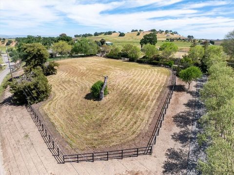 Tiny photo for 4220 N River Rd, Paso Robles, CA 93446 (MLS # NS26077555)