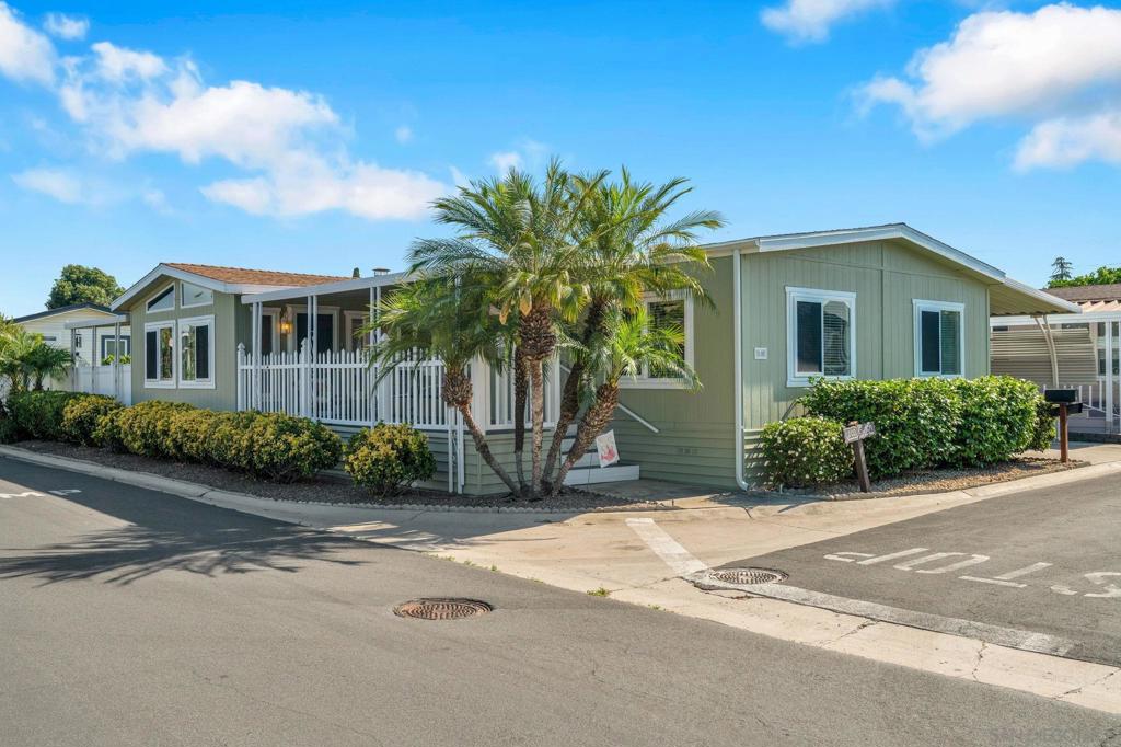 9255 N Magnolia Avenue 10
