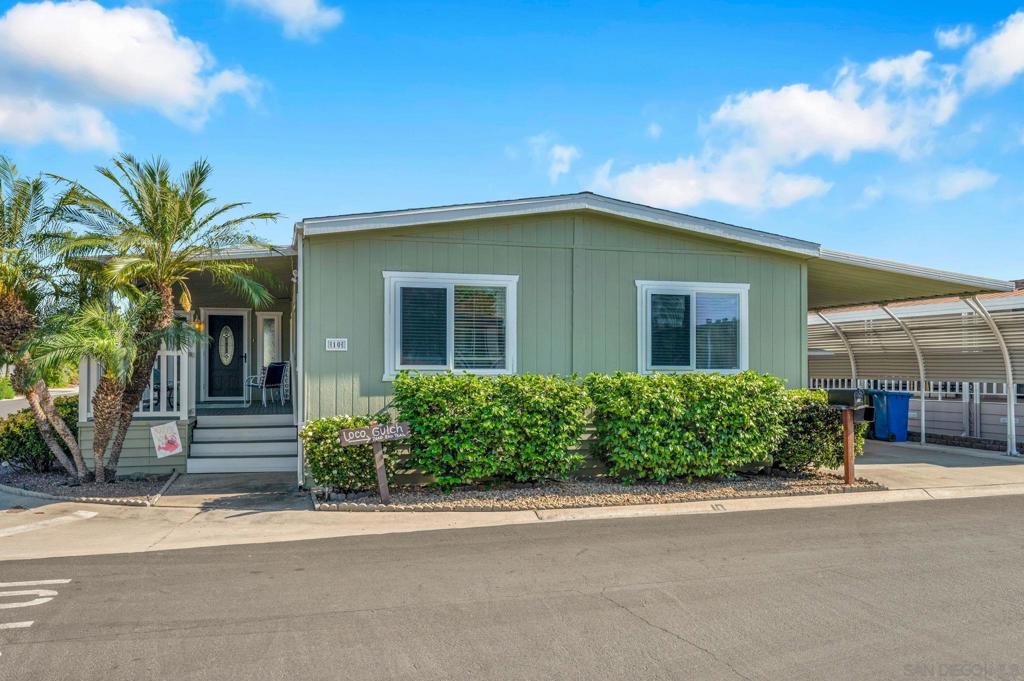 9255 N Magnolia Avenue 10