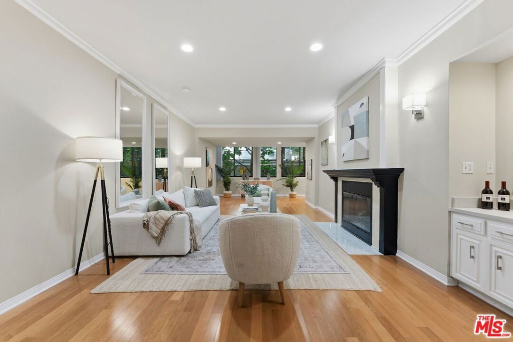 Photo of 11939 GORHAM Avenue #103, Los Angeles, CA 90049 (MLS # 26644849)