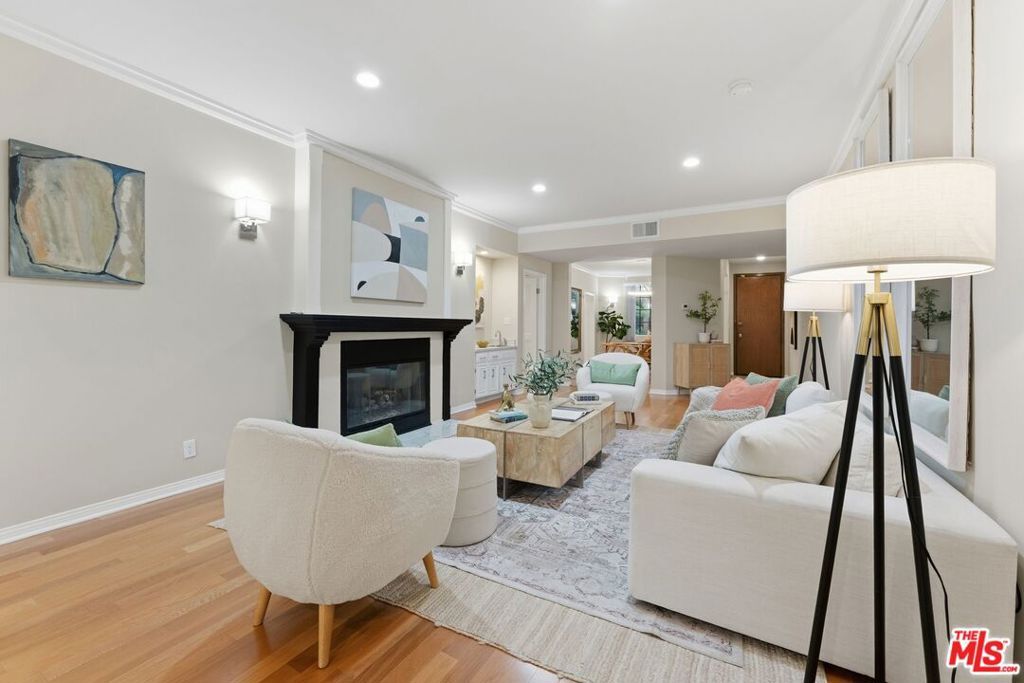 Photo of 11939 GORHAM Avenue #103, Los Angeles, CA 90049 (MLS # 26644849)