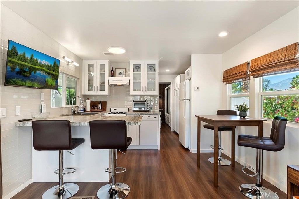 Properties 4 16400 Bubbling Wells Road 105