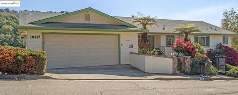 Photo of 10317 Royal Oak Rd Rd, Oakland, CA 94605 (MLS # 41115093)