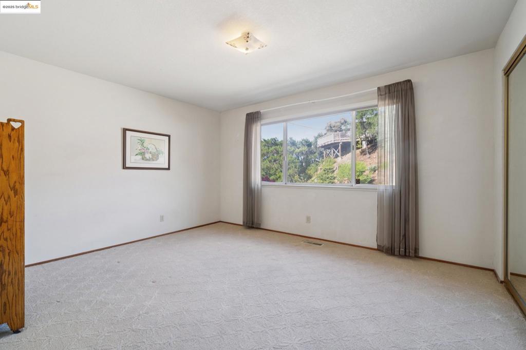 SEQUOYAH - Residential