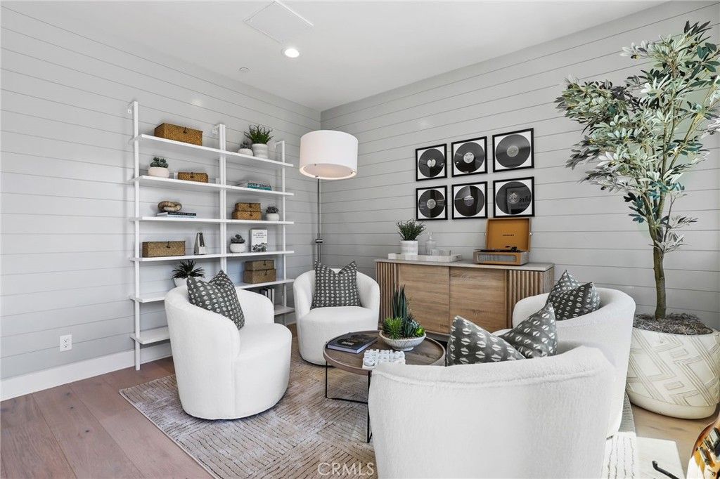 Photo of 19071 Main Street #117, Huntington Beach, CA 92648 (MLS # PW25200014)