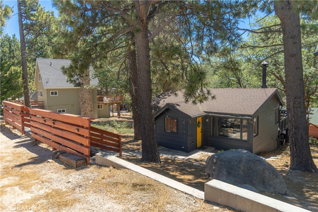 33163 Holcomb Creek