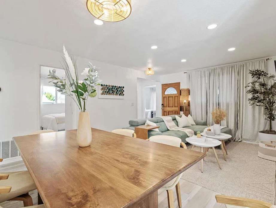 2902 Edenbank Court