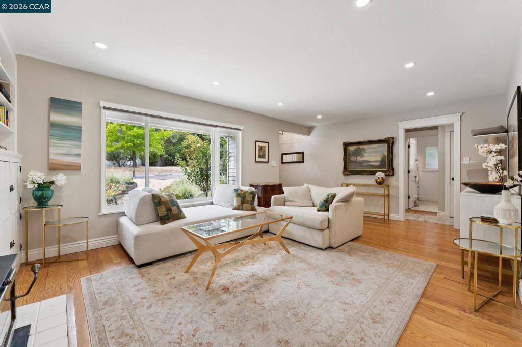 164 Lucinda Ln