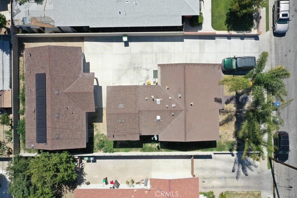 2302 W La Verne Avenue