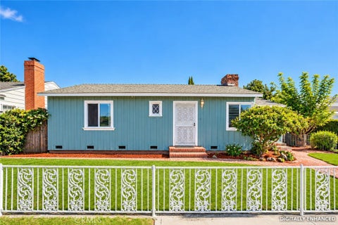 Photo of 1974 Daisy AVE, Long Beach, CA 90806 (MLS # PW26208481)