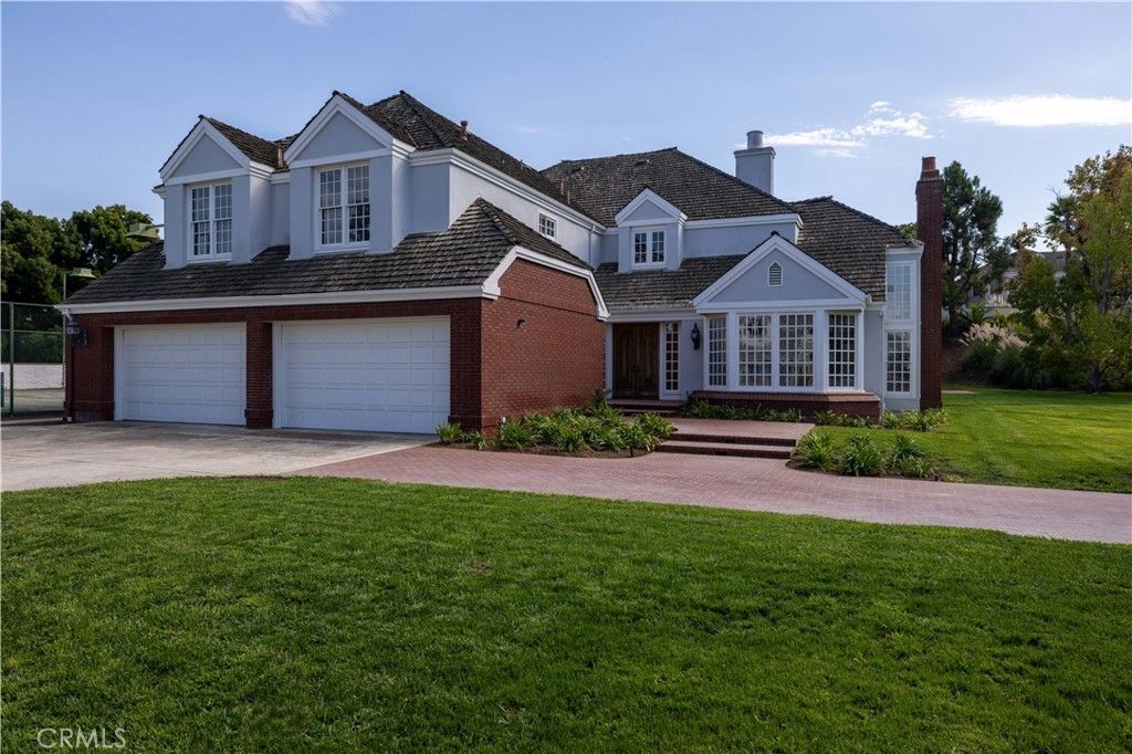 Photo of 9 Leesbury Court, Newport Beach, CA 92660 (MLS # NP25019428)