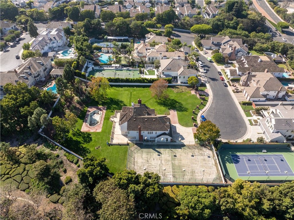 Photo of 9 Leesbury Court, Newport Beach, CA 92660 (MLS # NP25019428)