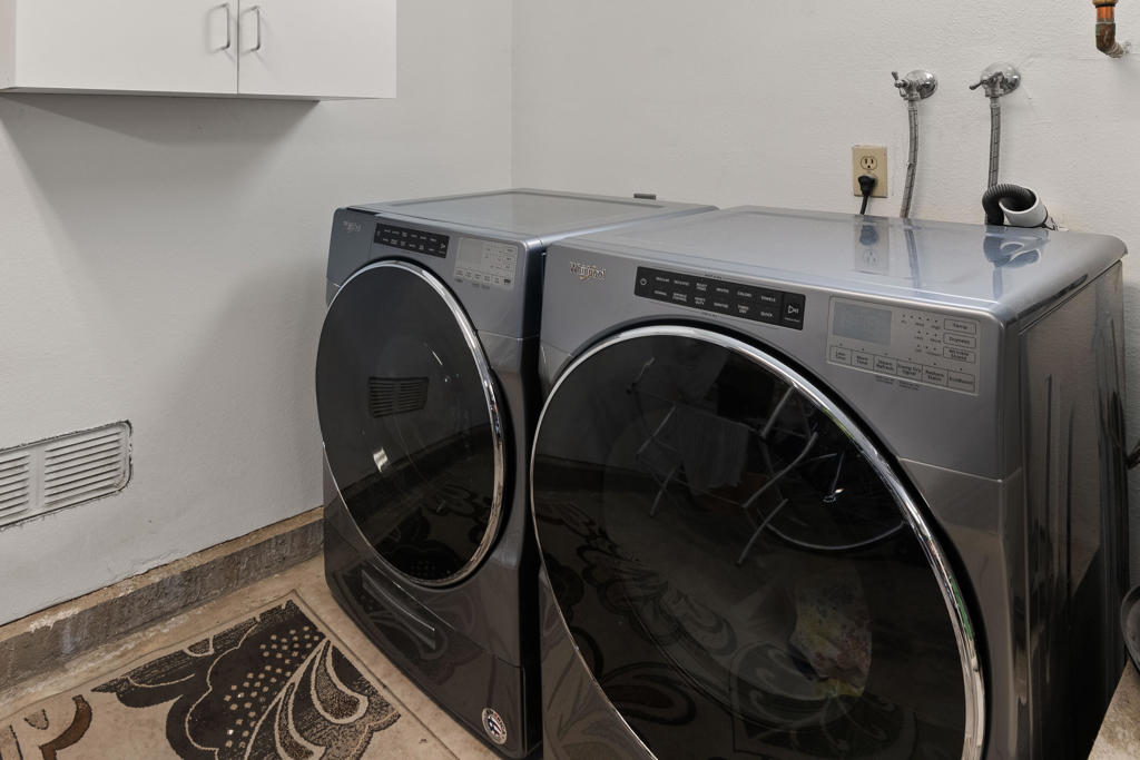 Desert Breezes - Residential