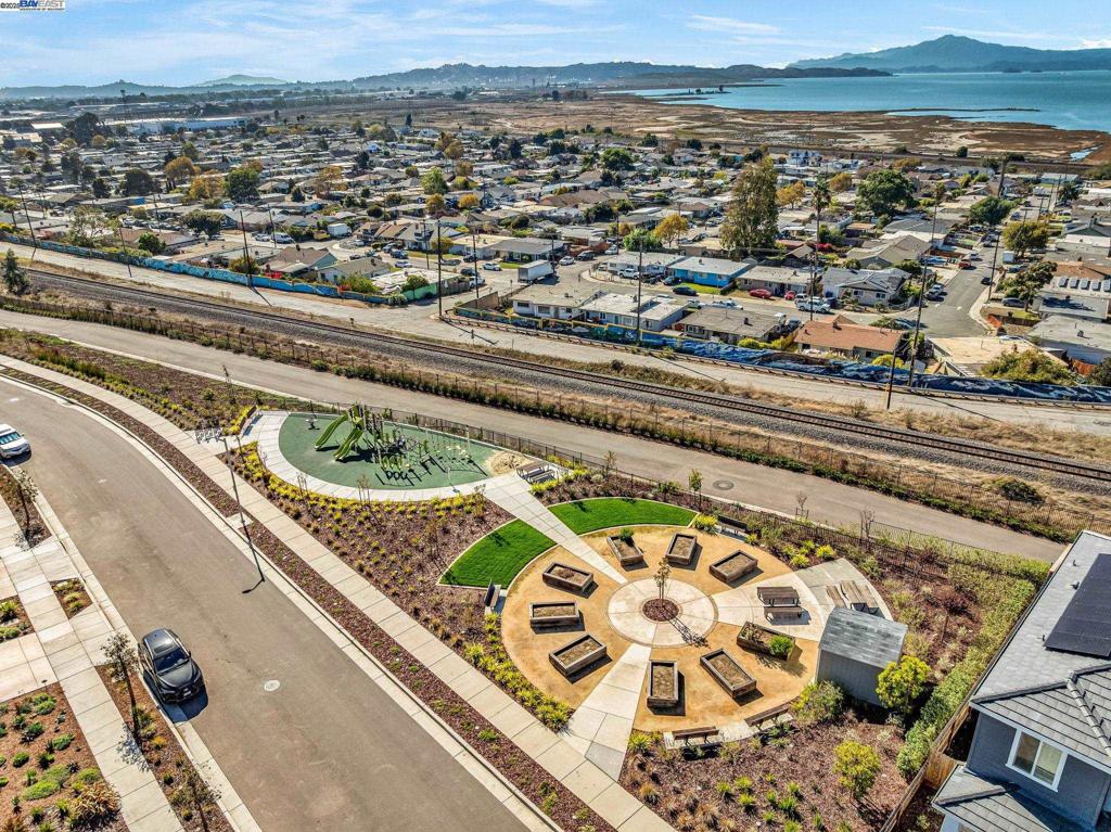 BAYVIEW - Residential