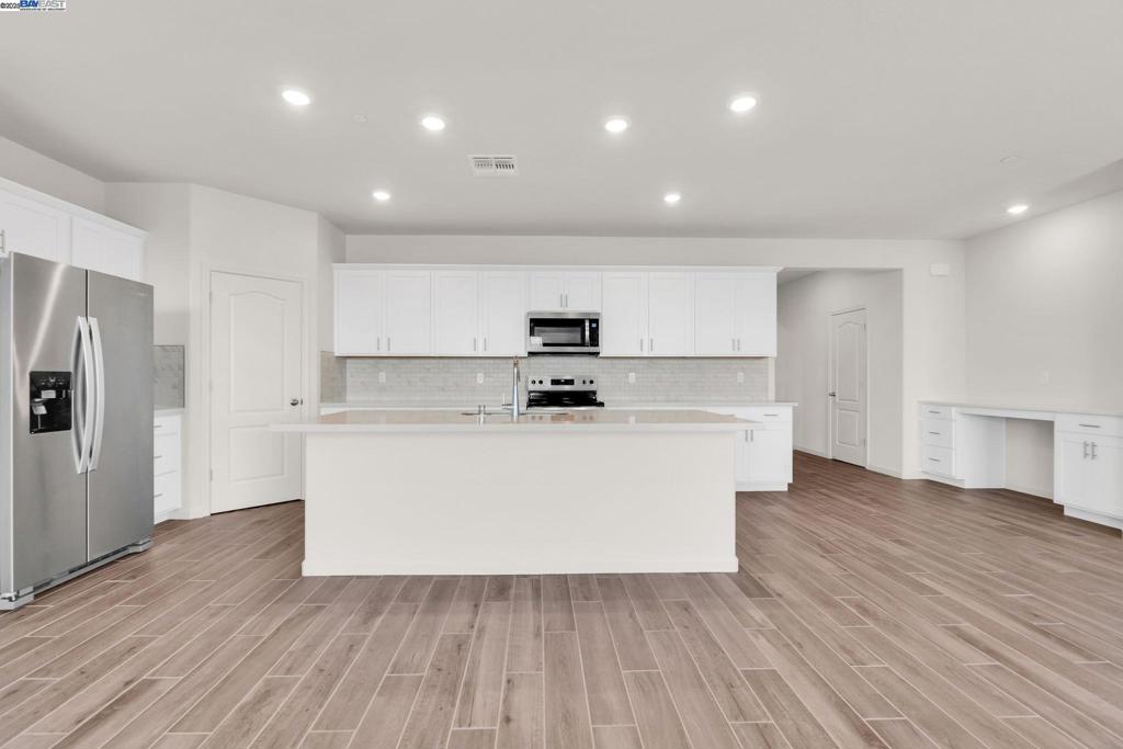 BAYVIEW - Residential