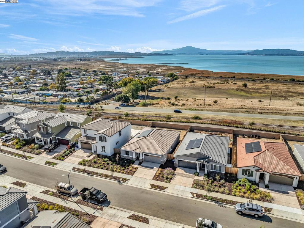 BAYVIEW - Residential