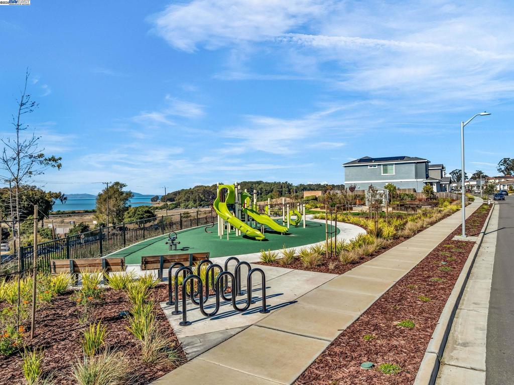 BAYVIEW - Residential