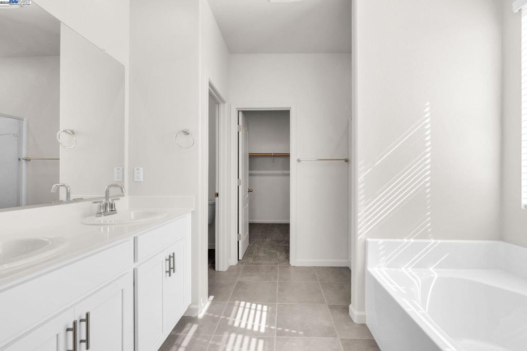 BAYVIEW - Residential