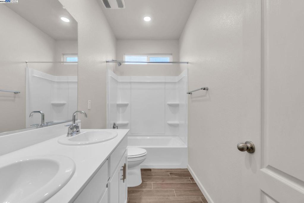 BAYVIEW - Residential