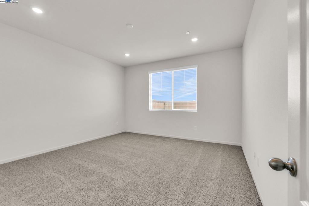 BAYVIEW - Residential