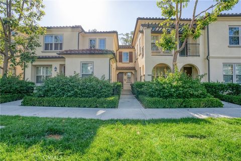 52 Coralwood Irvine CA 92618