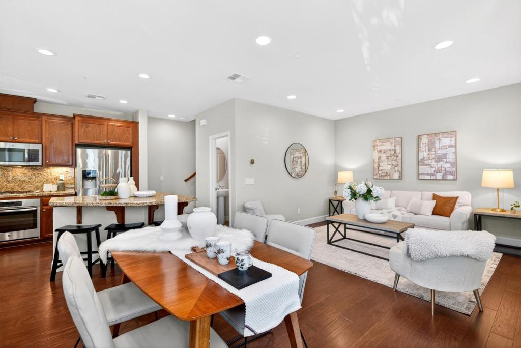 535 Holthouse Terrace
