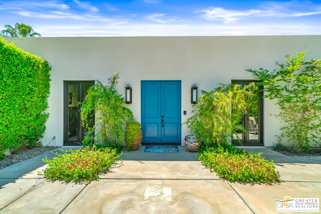 1411 E Buena Vista Drive