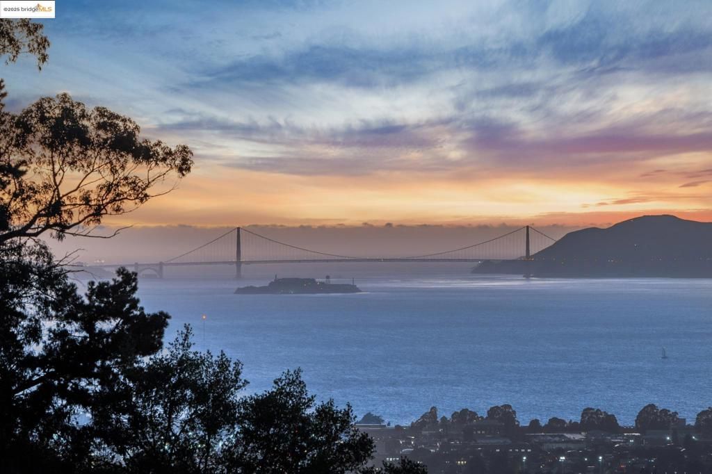 Photo of 1021 Siler Pl Pl, Berkeley, CA 94705 (MLS # 41115070)