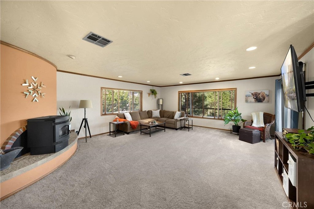 5495 Summit Drive