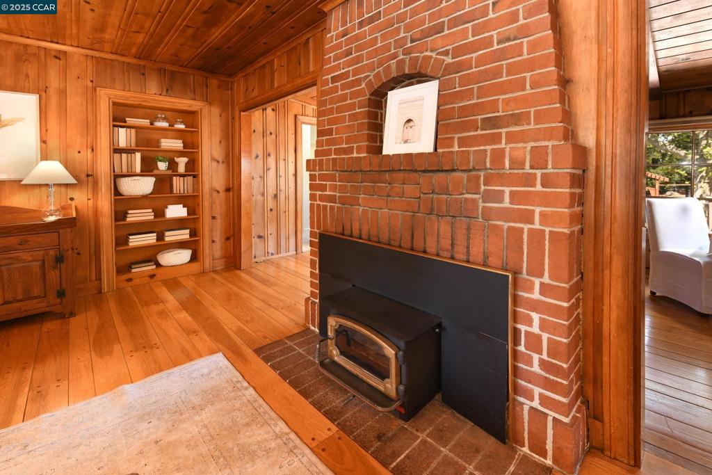 S. WALNUT CREEK - Residential