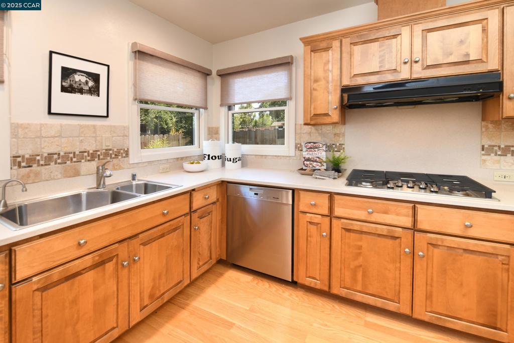 S. WALNUT CREEK - Residential