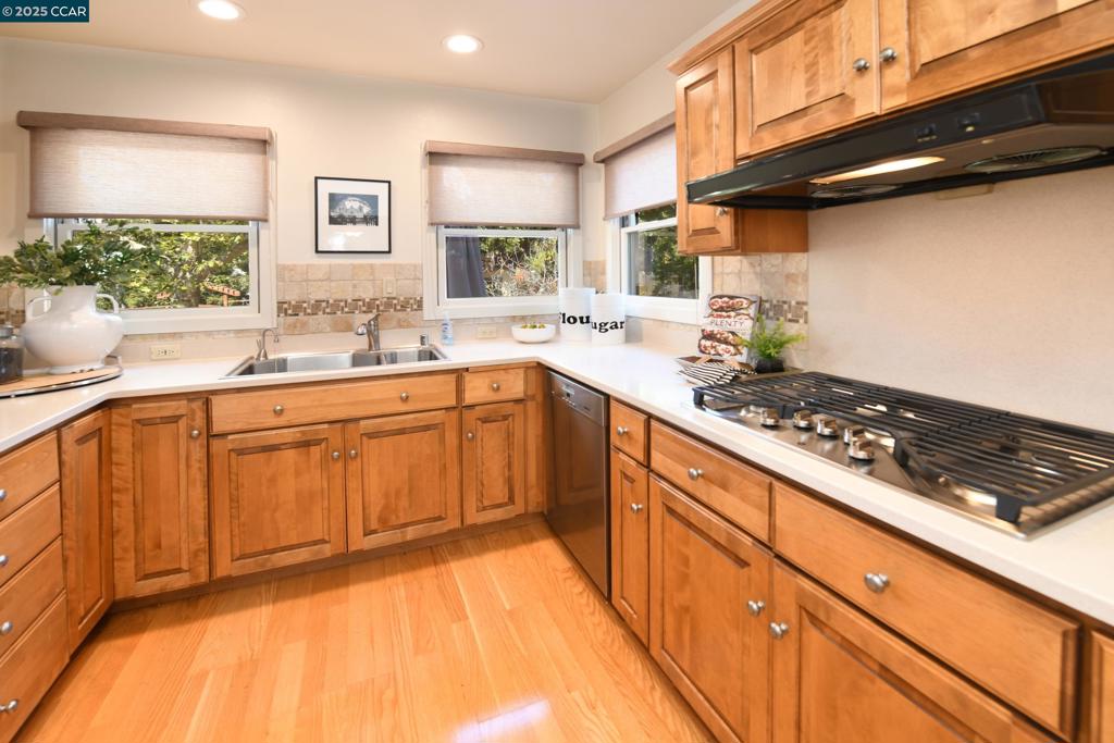 S. WALNUT CREEK - Residential
