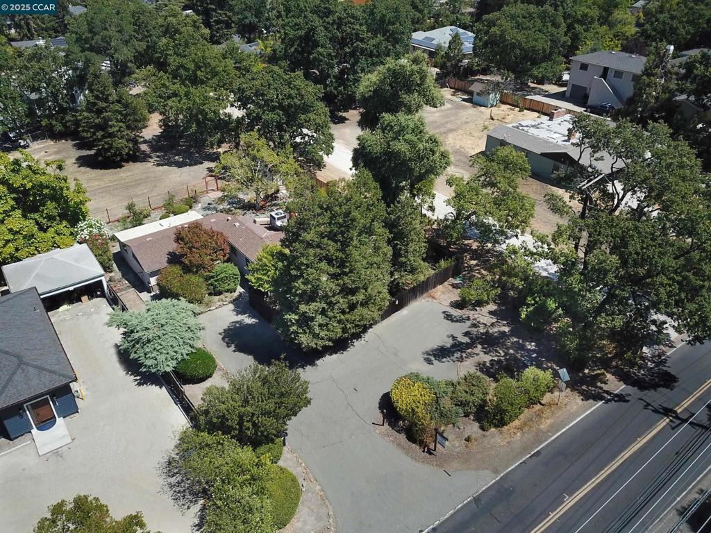 S. WALNUT CREEK - Residential