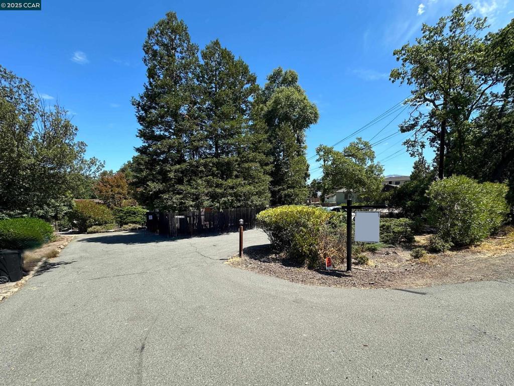 S. WALNUT CREEK - Residential