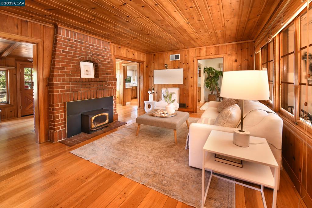 S. WALNUT CREEK - Residential