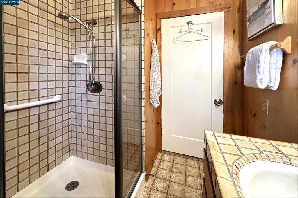 S. WALNUT CREEK - Residential