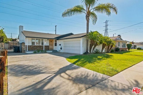 Photo of 16226 Harwill Avenue, Carson, CA 90746 (MLS # 26102611)