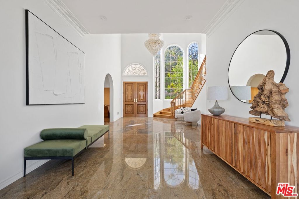 Properties 1 4509 Dundee Drive