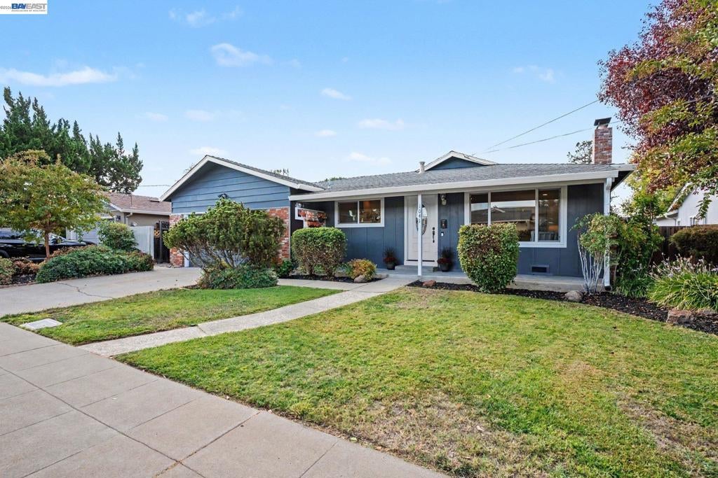 1041 Wagoner Dr
