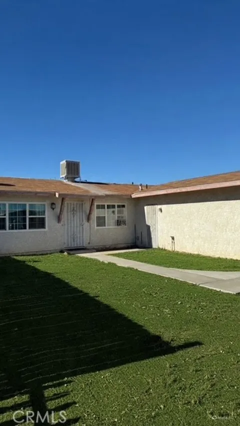 312 Grove, Barstow, CA 92311 - MLS#: HD25271599
