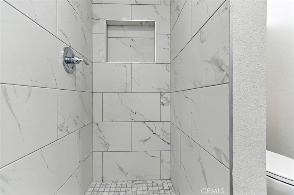 400 West (33201) - Residential