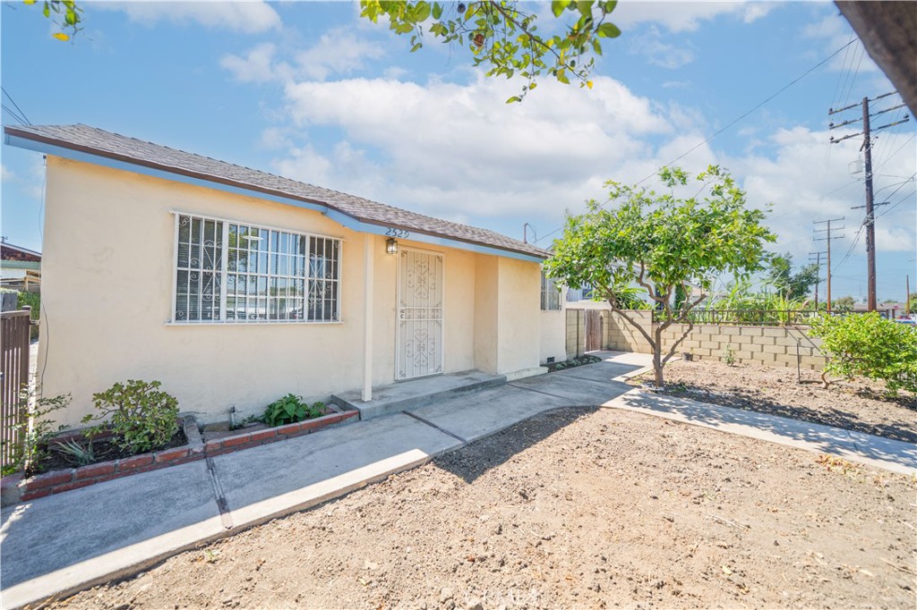 2529 Delta Ave