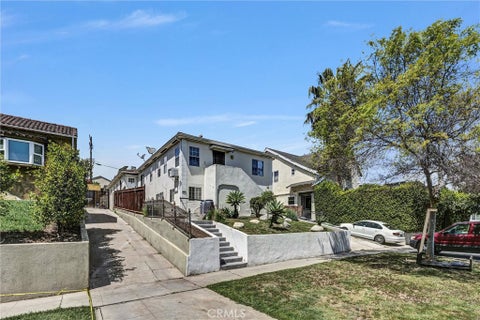 Photo of 1861 S Redondo BLVD, Los Angeles, CA 90019 (MLS # PW26176009)