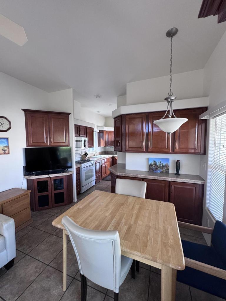 Desert Aire - Manufactured In Park