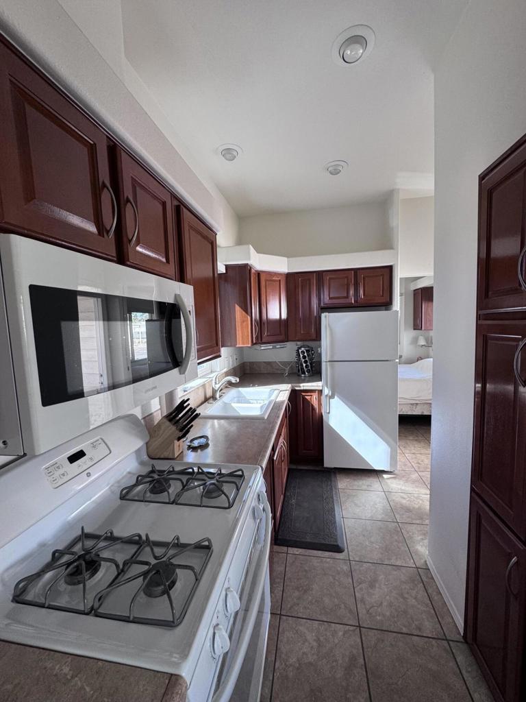 Desert Aire - Manufactured In Park