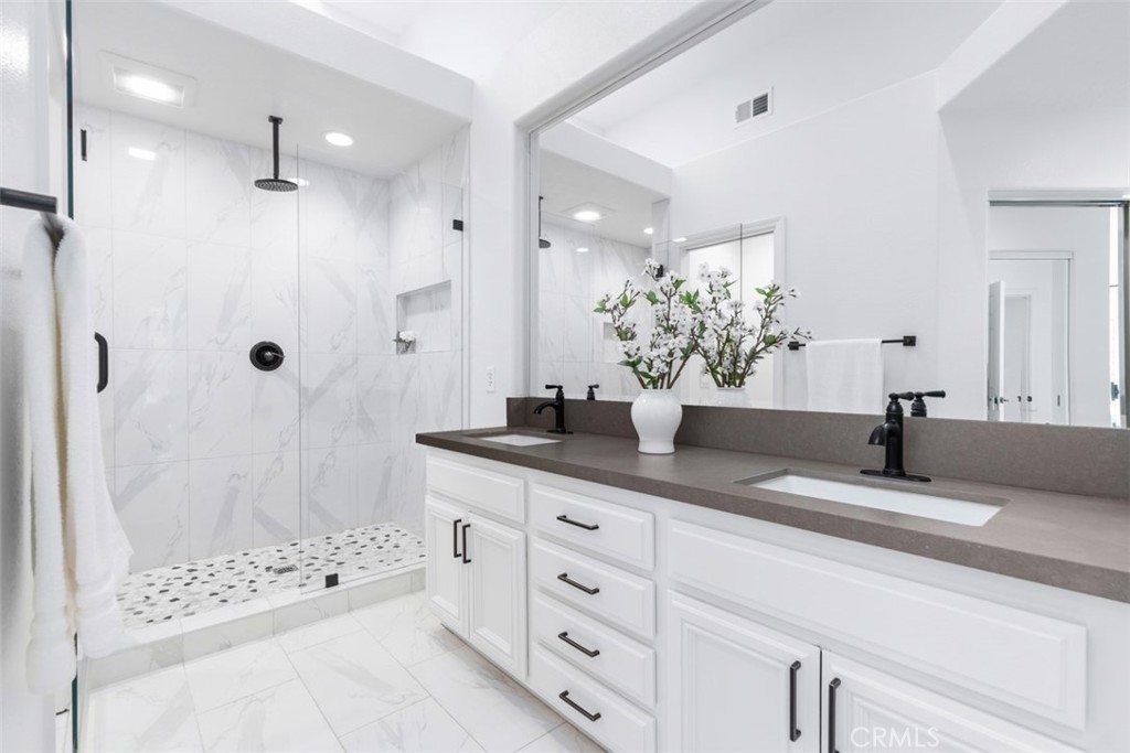 Summit Towne Collection (TST) - Residential Lease