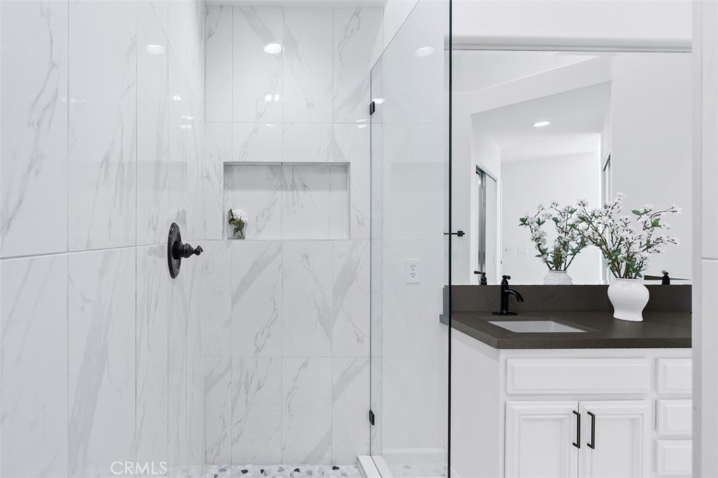 Summit Towne Collection (TST) - Residential Lease